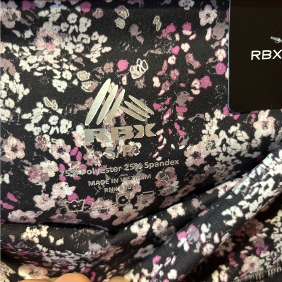 *NWT* Ladies RBX Capri Length High Waisted workout leggings. Purple. Size:S - Picture 4 of 4